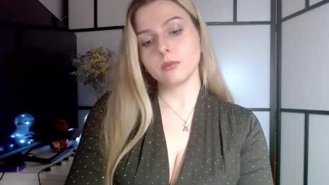 BritneyGlow online show from 29, 12, 2024