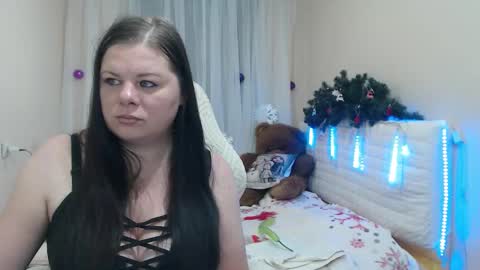 Snapshot of britneyraine chatting on 17, 12, 2025 britneyraine online show from 17, 12, 2025