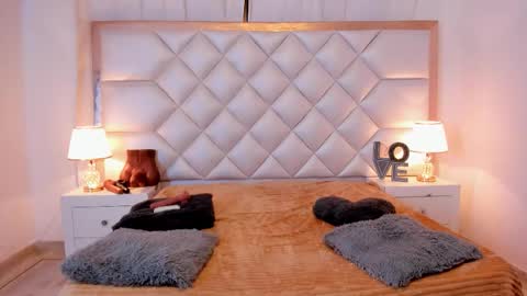 Brittany  online show from 5, 11, 2025