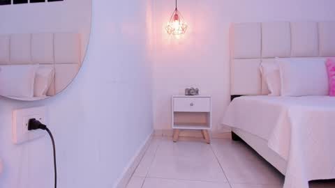   online show from 13, 12, 2024