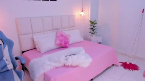   online show from 17, 12, 2024