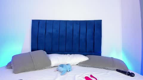 Snapshot of brittanyjhonnns chatting on 5, 12, 2025 brittany 25 years old happy as a worm online show from 5, 12, 2025