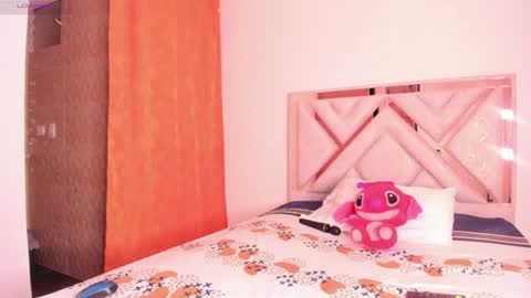 brittany 25 years old  happy as a worm  online show from 13, 6, 2026