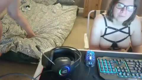 Claire and Gary online show from 4, 3, 2025