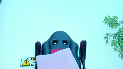 BRIYIT     online show from 20, 2, 2025