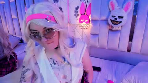     online show from 26, 4, 2026