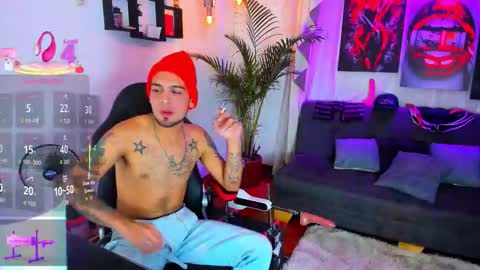 Snapshot of brolyn_x chatting on 12, 11, 2025 brolyn_x online show from 12, 11, 2025