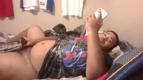 Snapshot of bronxforlife chatting on 19, 12, 2024 bronxforlife online show from 19, 12, 2024