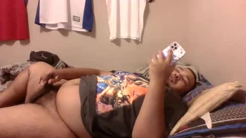 Snapshot of bronxforlife chatting on 15, 12, 2025 bronxforlife online show from 15, 12, 2025