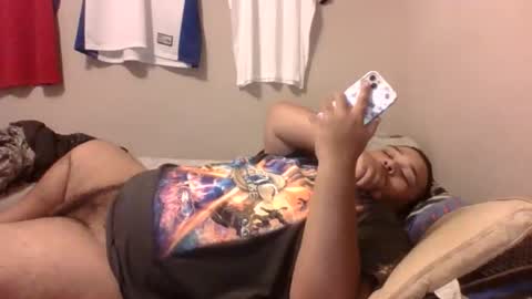 Snapshot of bronxforlife chatting on 19, 12, 2025 bronxforlife online show from 19, 12, 2025