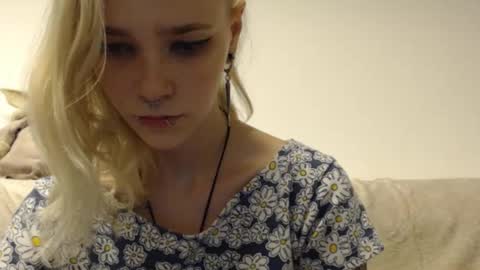 Snapshot of brookewylde_20 chatting on 14, 11, 2025 brookewylde_20 online show from 14, 11, 2025