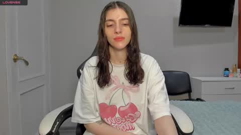 Snapshot of broosnica1 chatting on 21, 12, 2025 broosnica1 online show from 21, 12, 2025