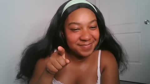 Brownsuagrcutie online show from 19, 10, 2025