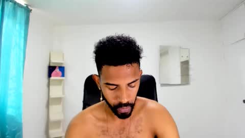 bruce_1111 online show from 12, 10, 2025