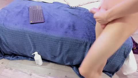 Bruce Hans online show from 3, 2, 2025