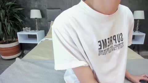 Bruce Hans online show from 3, 12, 2025