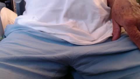 Snapshot of bruceb124u chatting on 2, 10, 2025 bruceb124u online show from 2, 10, 2025