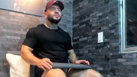 brucedallas online show from 1, 4, 2026