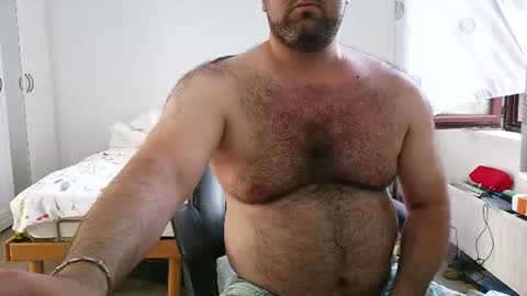 Snapshot of brucemf chatting on 5, 8, 2026 Bruce online show from 5, 8, 2026