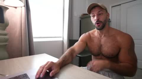 Snapshot of brucestryker chatting on 27, 7, 2026 onlyfans BRUCESTRYKER online show from 27, 7, 2026