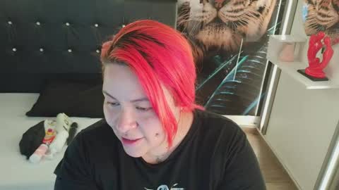 Bruja SCarlata online show from 23, 4, 2026