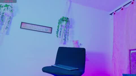 chloe cassie online show from 26, 7, 2026