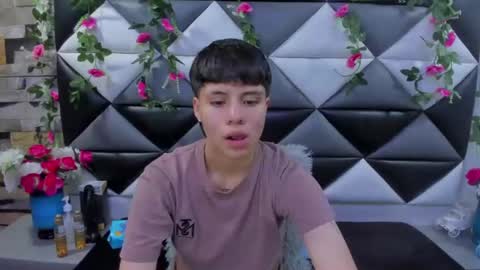 Bruno Cruz online show from 5, 11, 2025