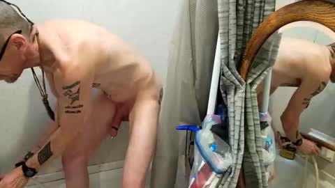 Steve... aka SkinnieDippin aka TimberTramp online show from 2, 2, 2026