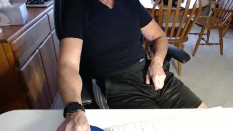 Snapshot of brussells chatting on 5, 2, 2025 Brussells online show from 5, 2, 2025