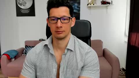 Brutus K online show from 7, 3, 2025