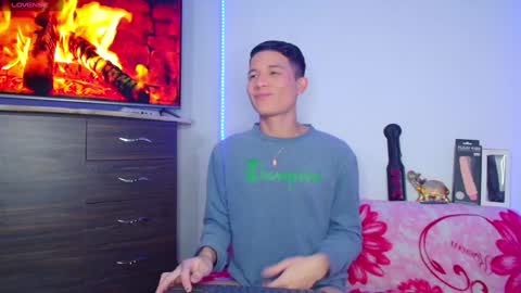 BRYAM INDEPENDENT MODEL online show from 28, 1, 2025