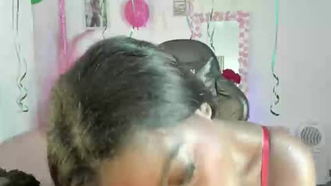 hot online show from 25, 4, 2026