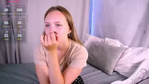 Snapshot of bubblebbb chatting on 13, 6, 2026 Sabrina online show from 13, 6, 2026