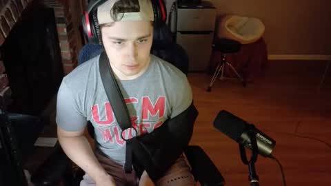 BubblebuttBdn online show from 24, 4, 2026