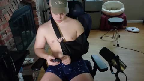 Snapshot of bubblebuttbdn chatting on 29, 4, 2026 BubblebuttBdn online show from 29, 4, 2026