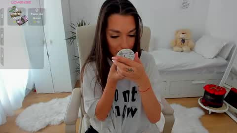 bubbledoll7 online show from 11, 5, 2026