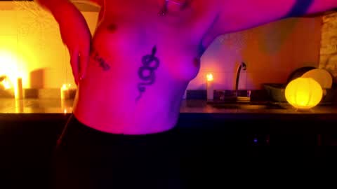 Snapshot of bubblewhite_ chatting on 21, 12, 2024 BubbleJereth online show from 21, 12, 2024