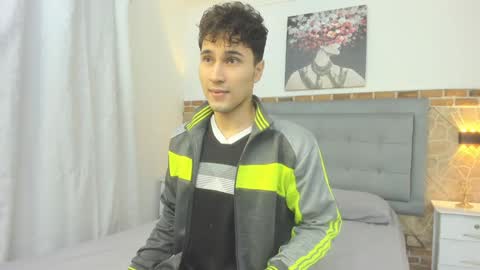 Snapshot of buddy_whitte chatting on 21, 1, 2025 Buddy Whitte online show from 21, 1, 2025