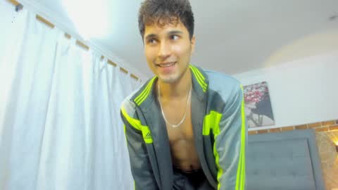 Snapshot of buddy_whitte chatting on 7, 2, 2025 Buddy Whitte online show from 7, 2, 2025