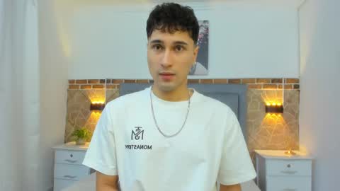 Snapshot of buddy_whitte chatting on 13, 2, 2025 Buddy Whitte online show from 13, 2, 2025