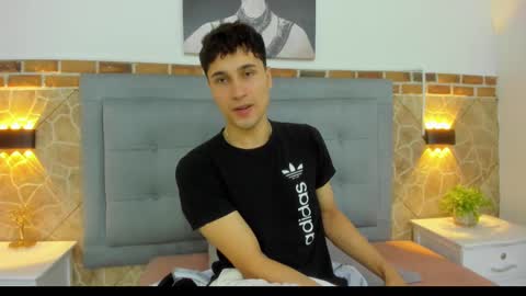 Snapshot of buddy_whitte chatting on 23, 2, 2025 Buddy Whitte online show from 23, 2, 2025