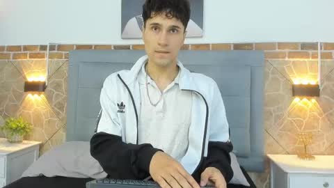 Snapshot of buddy_whitte chatting on 7, 3, 2025 Buddy Whitte online show from 7, 3, 2025