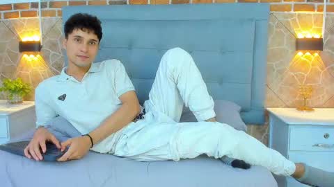 Snapshot of buddy_whitte chatting on 10, 3, 2025 Buddy Whitte online show from 10, 3, 2025