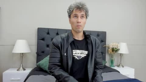 Snapshot of buddy_whitte chatting on 22, 9, 2025 Buddy Whitte online show from 22, 9, 2025