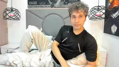 Snapshot of buddy_whitte chatting on 4, 11, 2025 Buddy Whitte online show from 4, 11, 2025