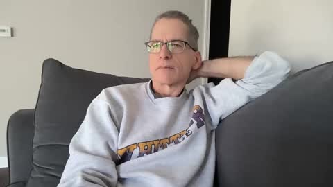 Snapshot of budman004 chatting on 16, 11, 2025 budman004 online show from 16, 11, 2025