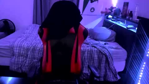 Snapshot of buffsexyman24 chatting on 22, 2, 2025 buffsexyman24 online show from 22, 2, 2025