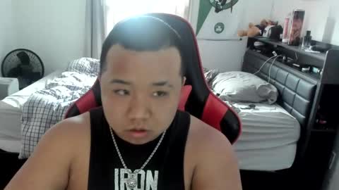 Snapshot of buffsexyman24 chatting on 25, 2, 2025 buffsexyman24 online show from 25, 2, 2025