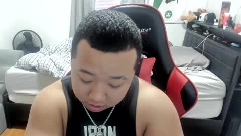 Snapshot of buffsexyman24 chatting on 5, 3, 2025 buffsexyman24 online show from 5, 3, 2025