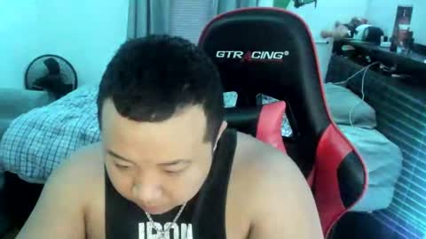 Snapshot of buffsexyman24 chatting on 8, 3, 2025 buffsexyman24 online show from 8, 3, 2025